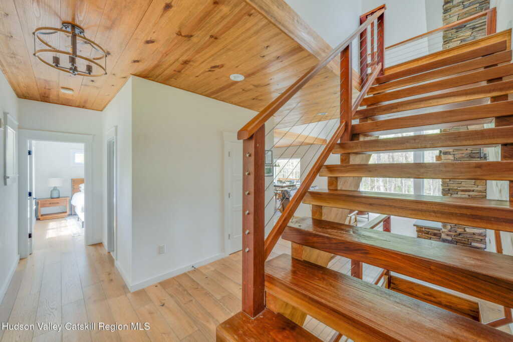 51 Houtman Road, Saugerties, NY 12477 - Photo 15 of 44