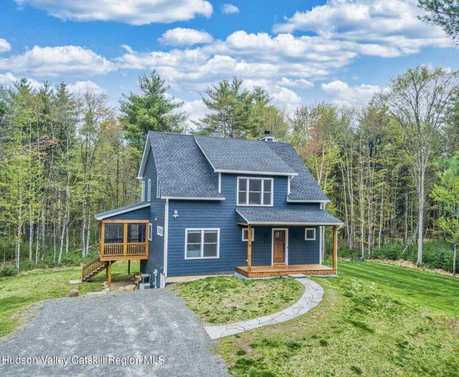 51 Houtman Road, Saugerties, NY 12477 - Photo 2 of 44