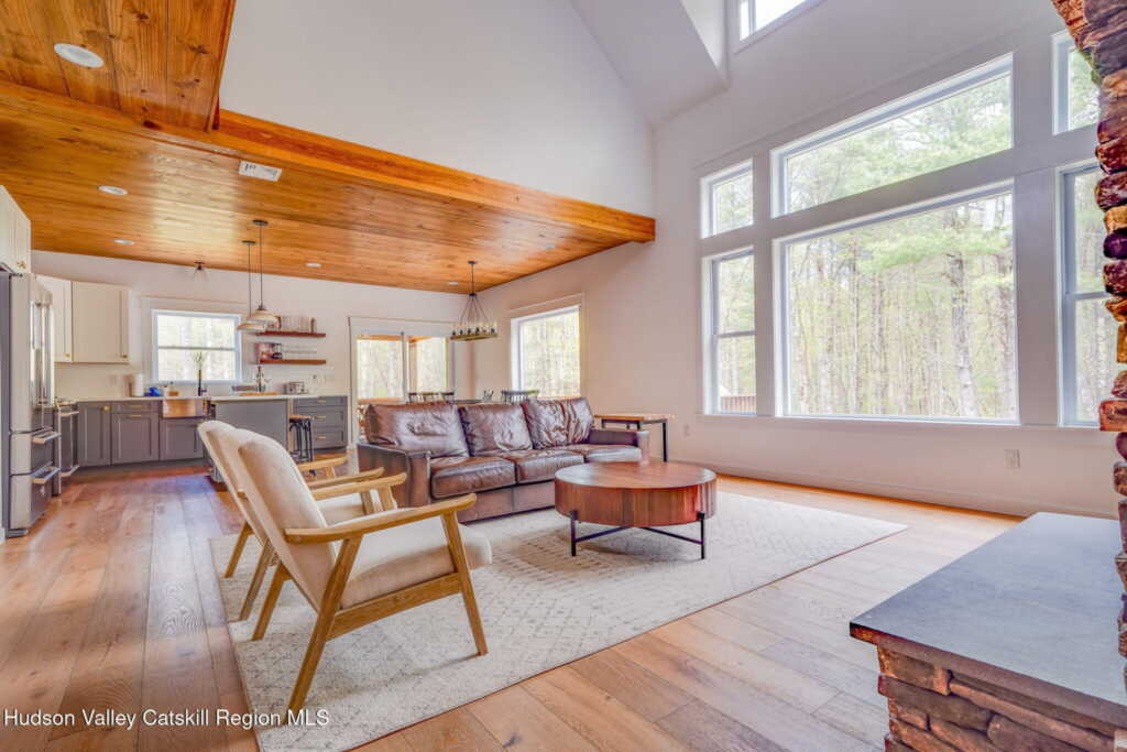 51 Houtman Road, Saugerties, NY 12477 - Photo 7 of 44