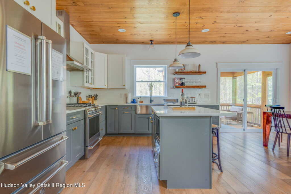 51 Houtman Road, Saugerties, NY 12477 - Photo 9 of 44
