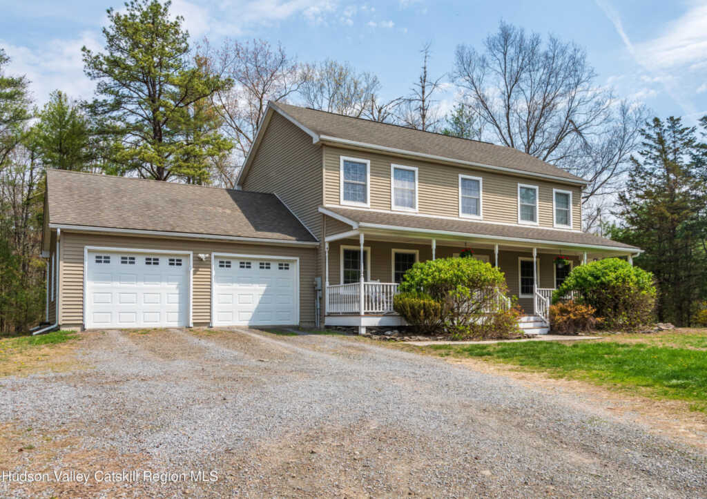 226 Blue Mountain Road, Saugerties, NY 12477 - Photo 2 of 32