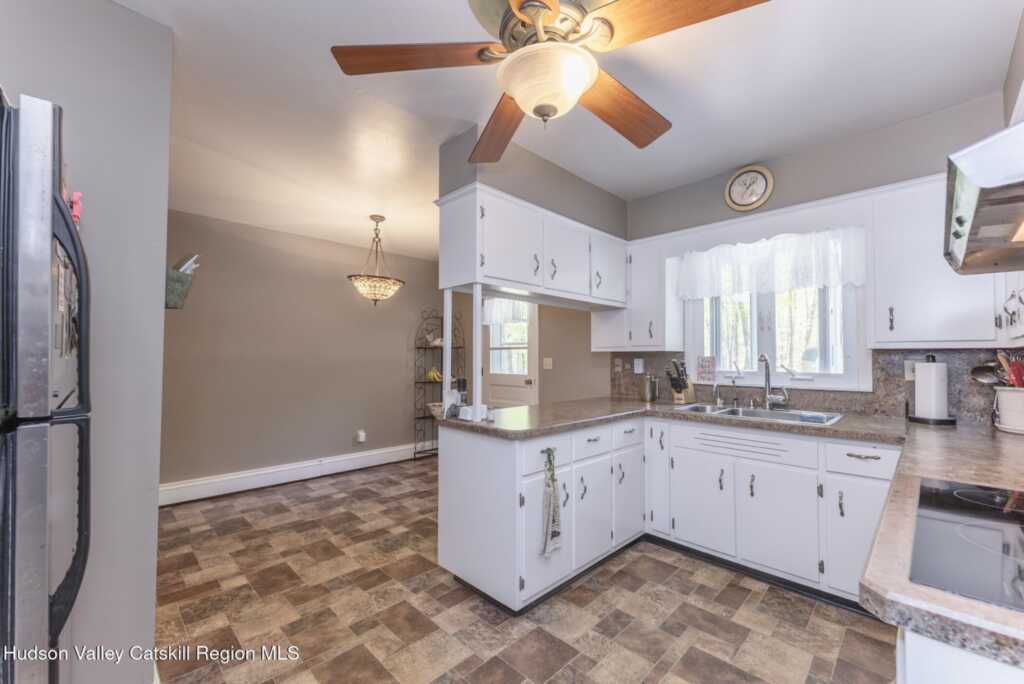 152 Flower Hill, Kingston, NY 12401 - Photo 12 of 50