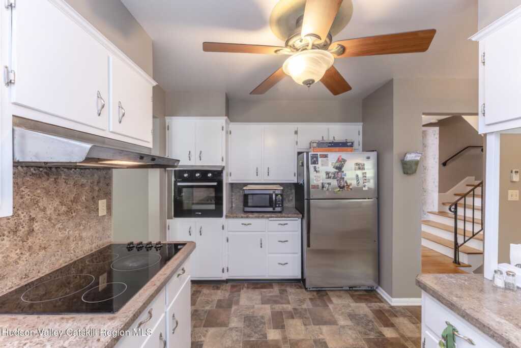 152 Flower Hill, Kingston, NY 12401 - Photo 14 of 50