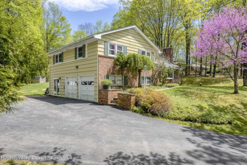 152 Flower Hill, Kingston, NY 12401 - Photo 38 of 50