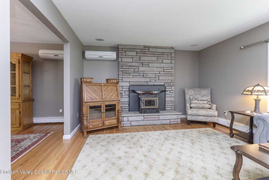 152 Flower Hill, Kingston, NY 12401 - Photo 6 of 50