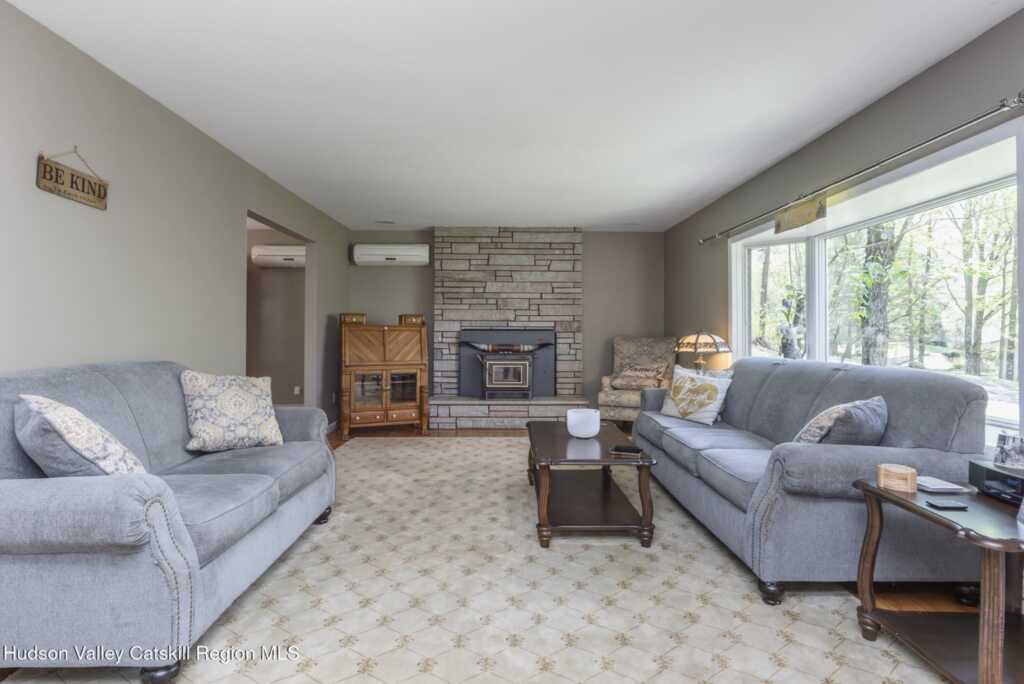 152 Flower Hill, Kingston, NY 12401 - Photo 7 of 50