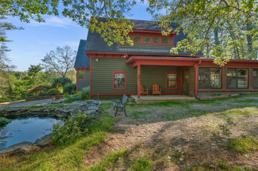 15 Old Farm Road, Rhinebeck, NY 12572 - Photo 2 of 35