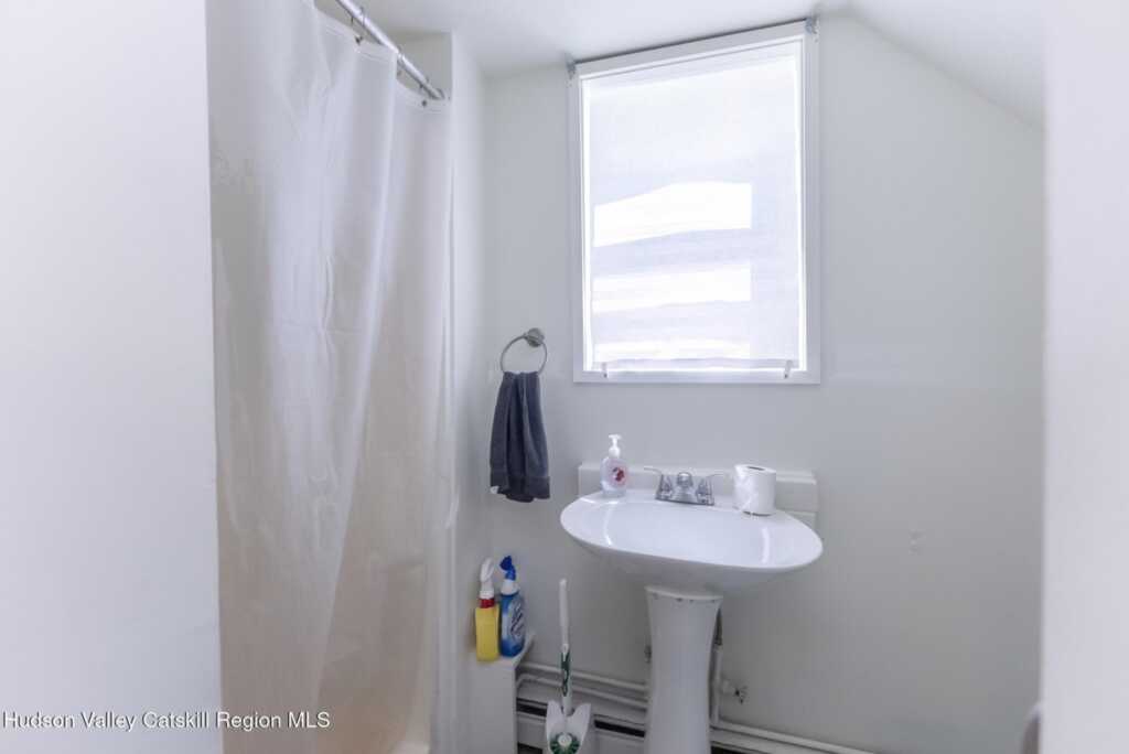 190 1st Avenue, Kingston, NY 12401 - Photo 18 of 33