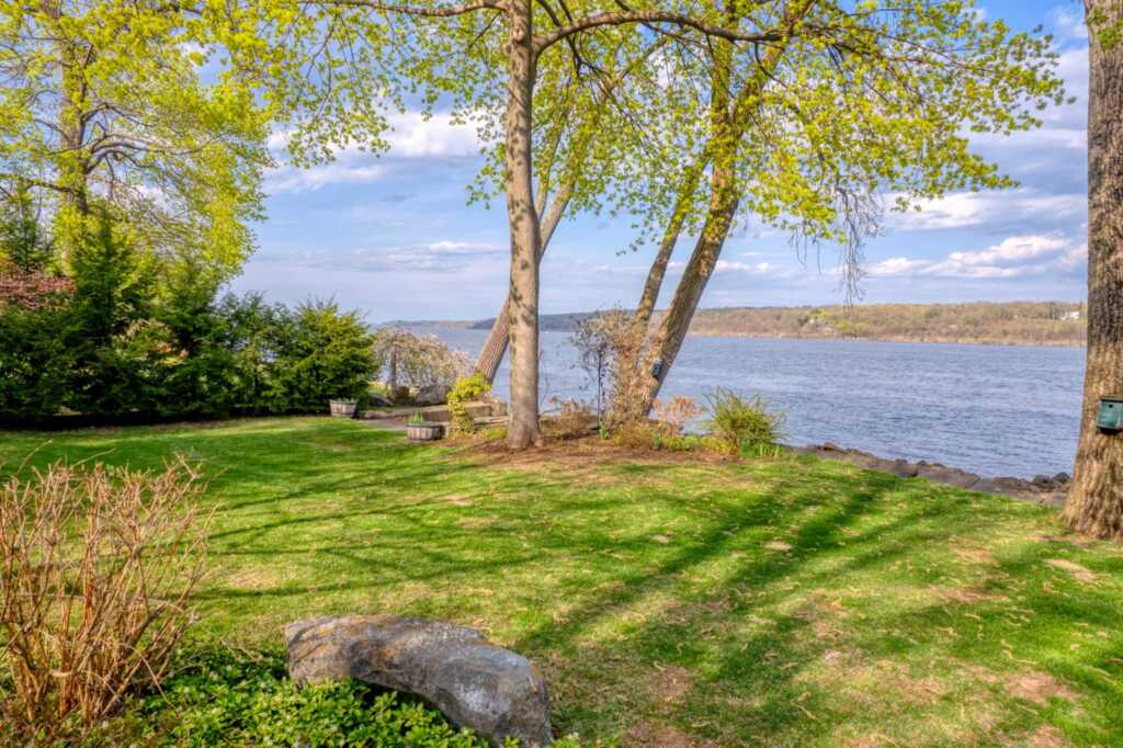 206 Riverside Drive, Saugerties, NY 12453 - Photo 23 of 50