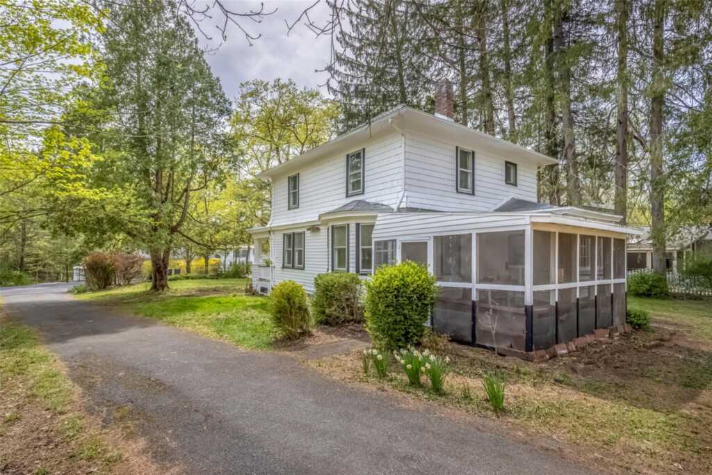40 Lower Byrdcliffe Road, Woodstock, NY 12498 - Photo 3 of 34