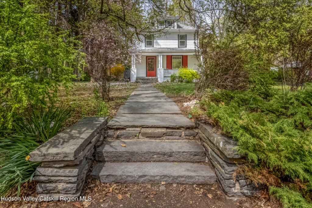 40 Lower Byrdcliffe Road, Woodstock, NY 12498
