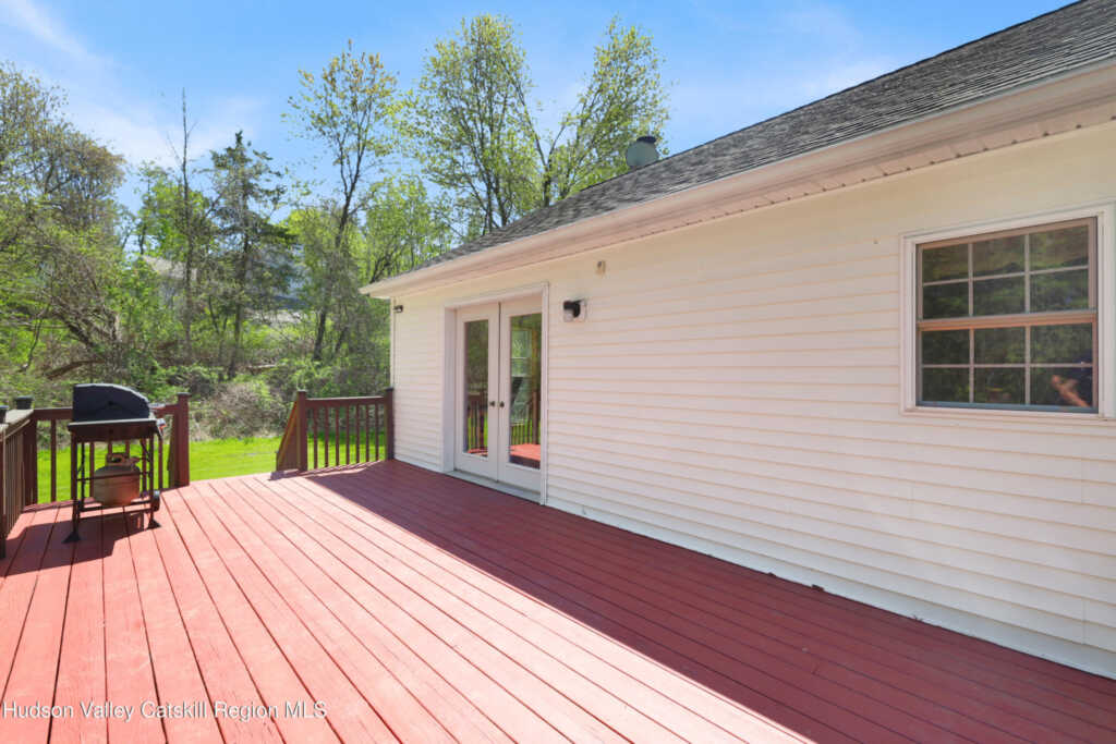 78 Duck Pond Rd, Stone Ridge, NY 12484 - Photo 18 of 25