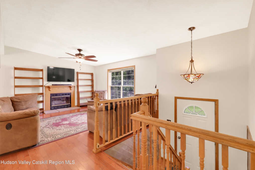 78 Duck Pond Rd, Stone Ridge, NY 12484 - Photo 4 of 25