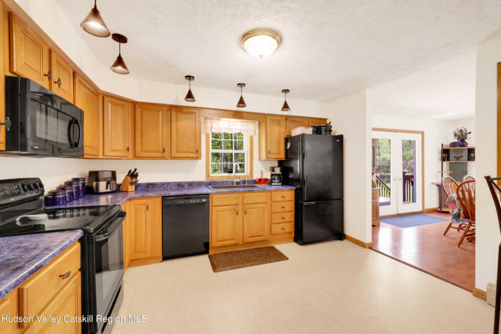 78 Duck Pond Rd, Stone Ridge, NY 12484 - Photo 8 of 25