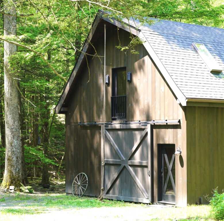 241 Silver Hollow Road, Woodstock, NY 12495 - Photo 3 of 30