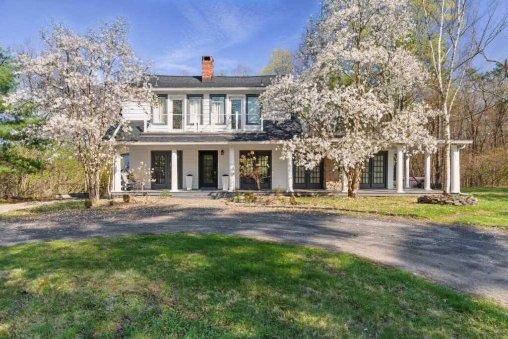 1659 Route 212, Saugerties, NY 12477