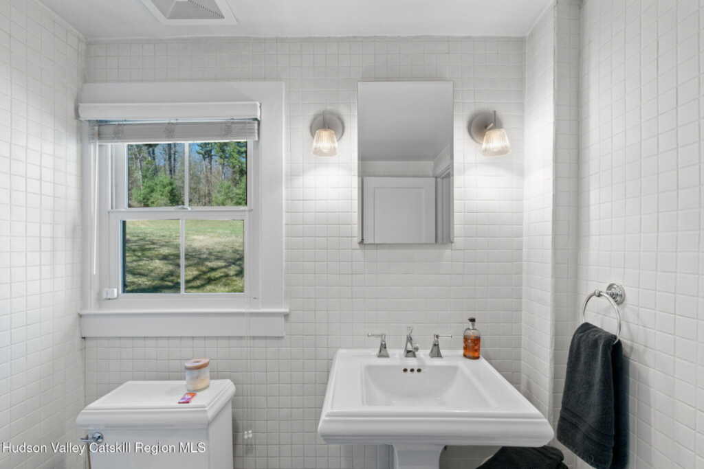 228 Woodland Road, Stone Ridge, NY 12484 - Photo 25 of 50