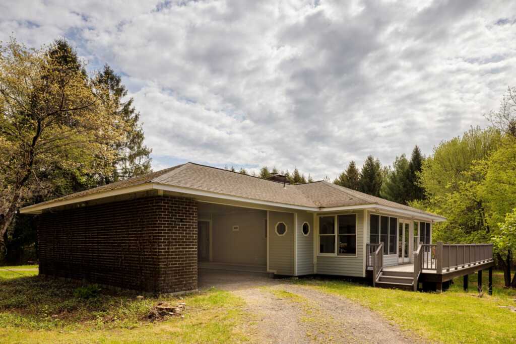 599 Old Wurtemburg Road, Rhinebeck, NY 12572 - Photo 2 of 27