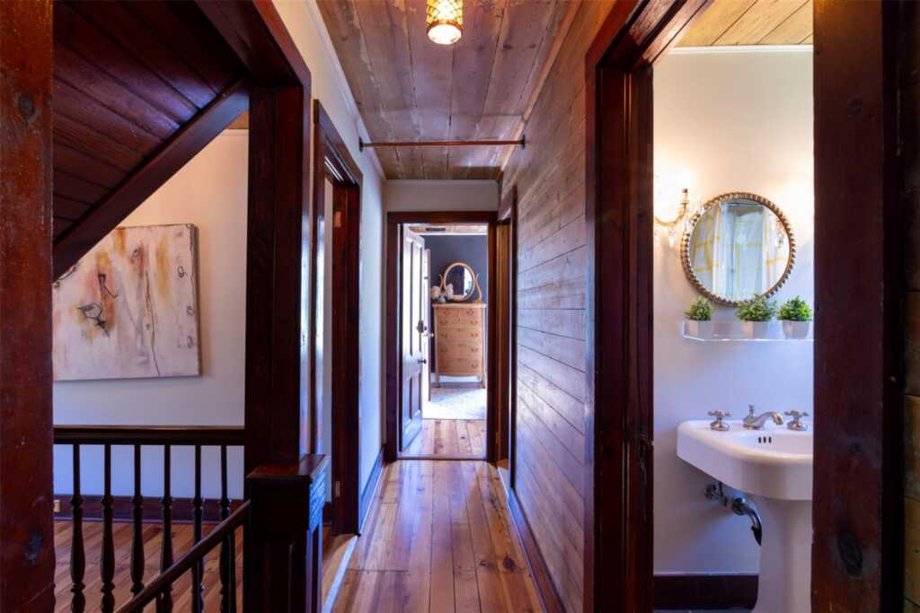 39 Van Wagner Road, Woodstock, NY 12495 - Photo 24 of 47