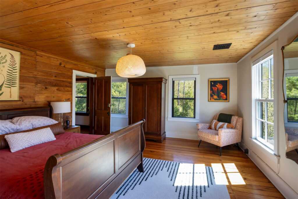 39 Van Wagner Road, Woodstock, NY 12495 - Photo 25 of 47