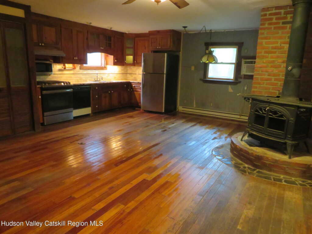 23 Cottonwood Lane, Woodstock, NY 12498 - Photo 10 of 33