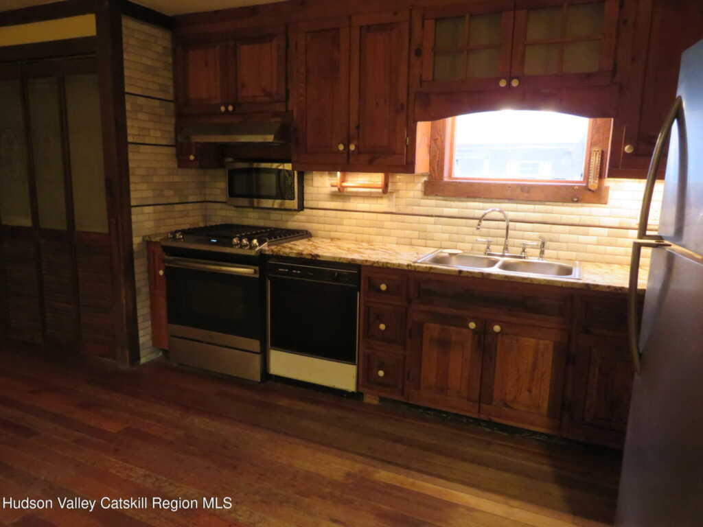 23 Cottonwood Lane, Woodstock, NY 12498 - Photo 12 of 33