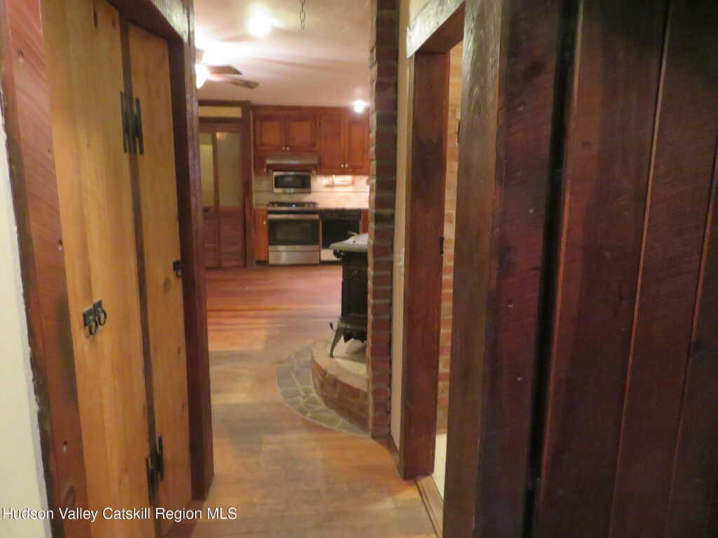 23 Cottonwood Lane, Woodstock, NY 12498 - Photo 15 of 33