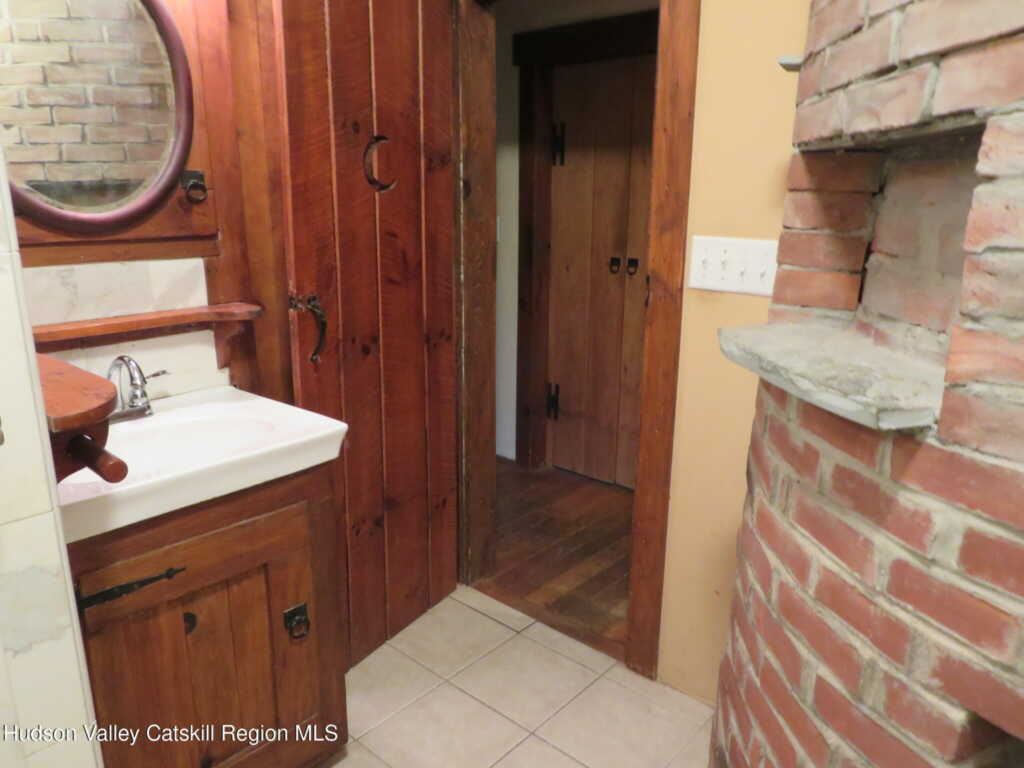 23 Cottonwood Lane, Woodstock, NY 12498 - Photo 16 of 33