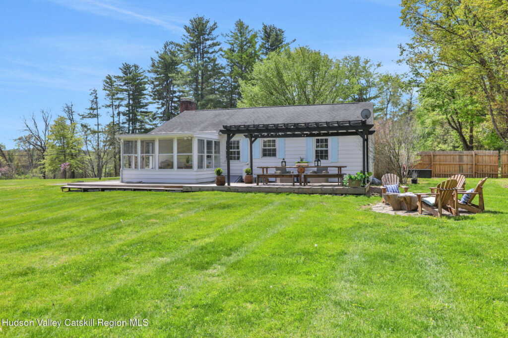 152 Schoonmaker Lane, Stone Ridge, NY 12484 - Photo 18 of 20