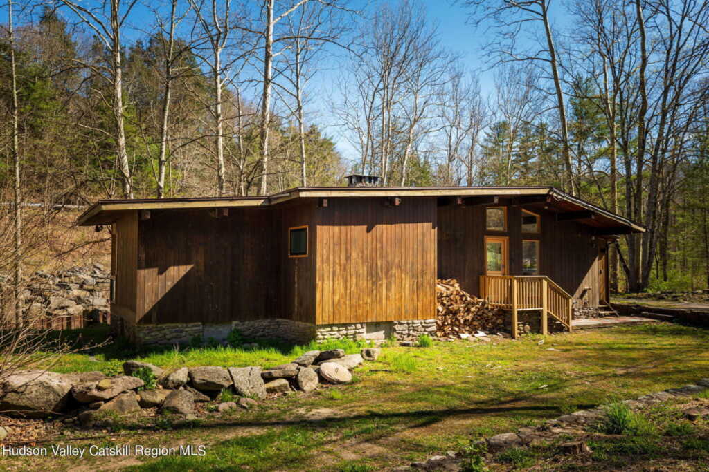 817 Woodland Valley Road, Phoenicia, NY 12464 - Photo 18 of 23
