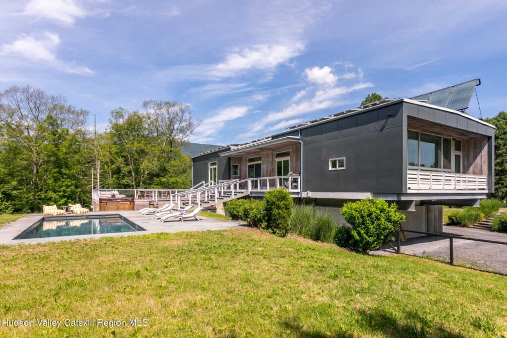 115 Band Camp Road, Saugerties, NY 12477 - Photo 2 of 33