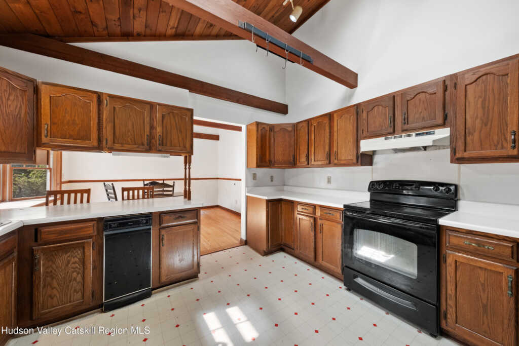 144 John Carle Road, Saugerties, NY 12477 - Photo 18 of 41