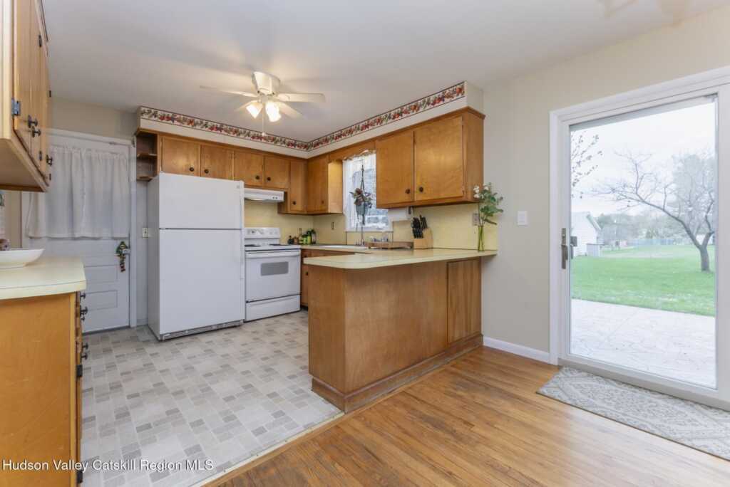 121 Rayna Street, Hurley, NY 12443 - Photo 14 of 41