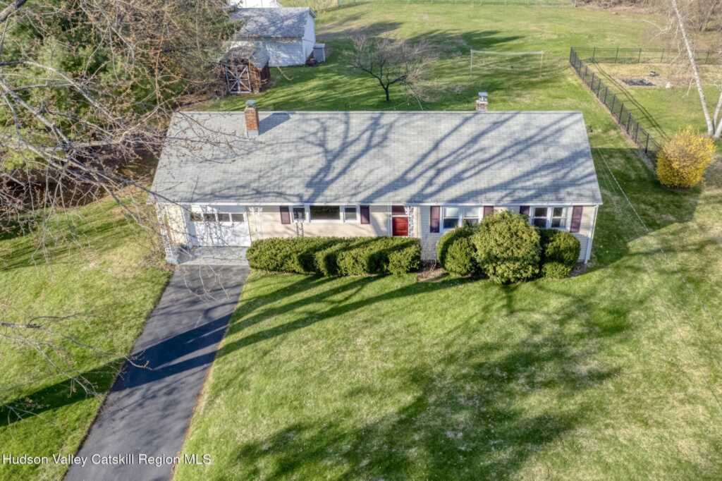 121 Rayna Street, Hurley, NY 12443 - Photo 2 of 41