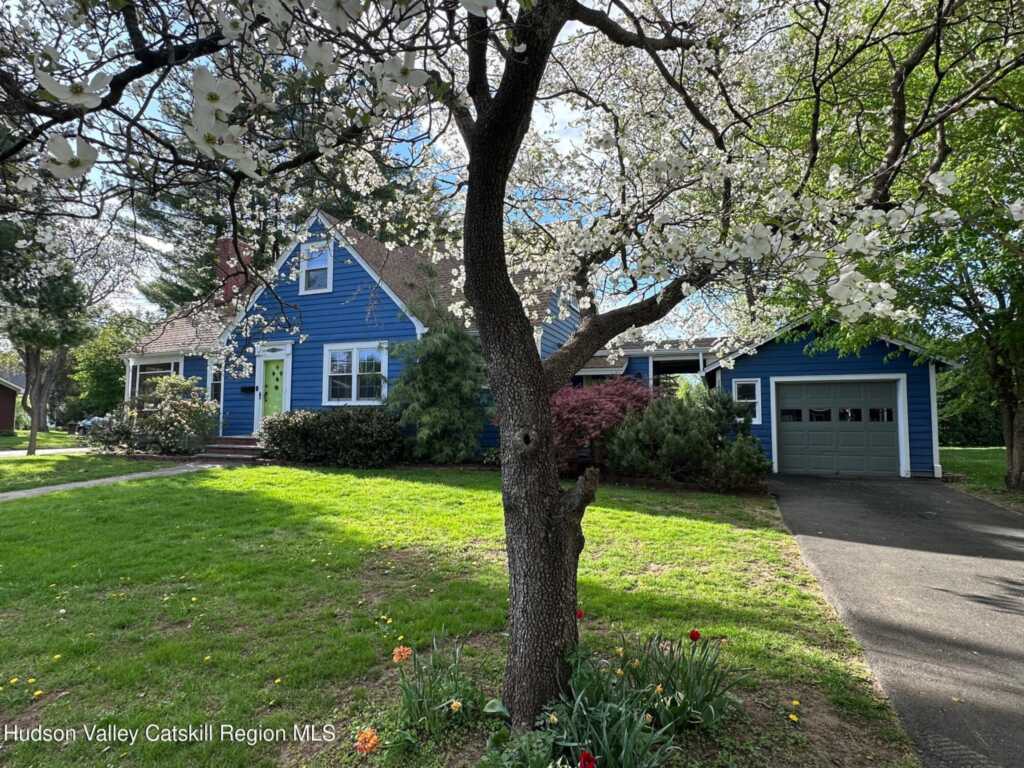 32 Finger Street, Saugerties, NY 12477