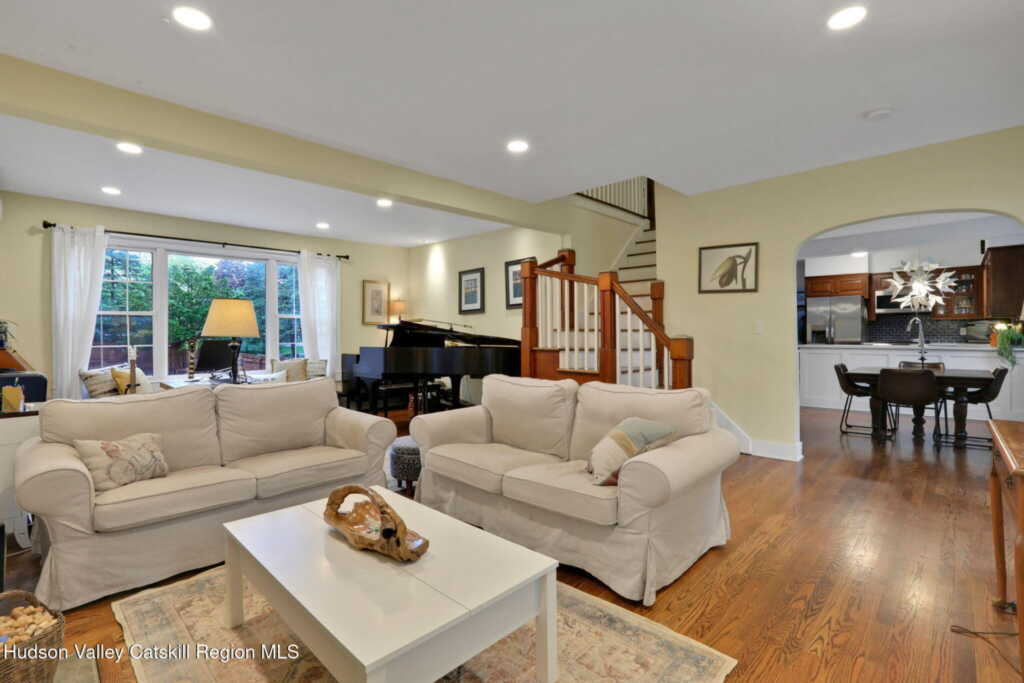 32 Finger Street, Saugerties, NY 12477 - Photo 10 of 31