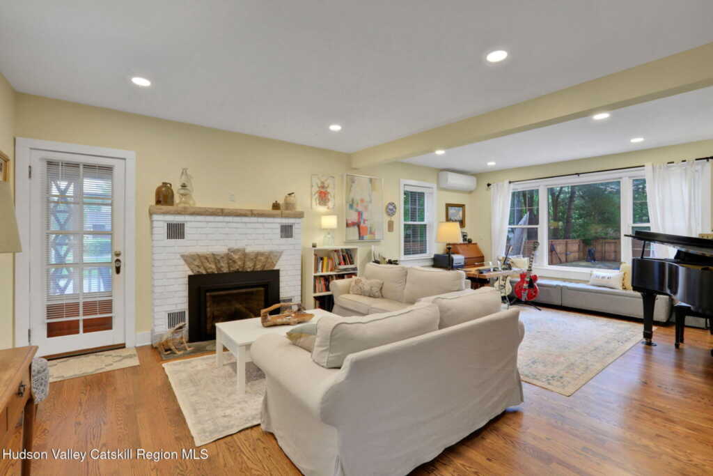 32 Finger Street, Saugerties, NY 12477 - Photo 12 of 31