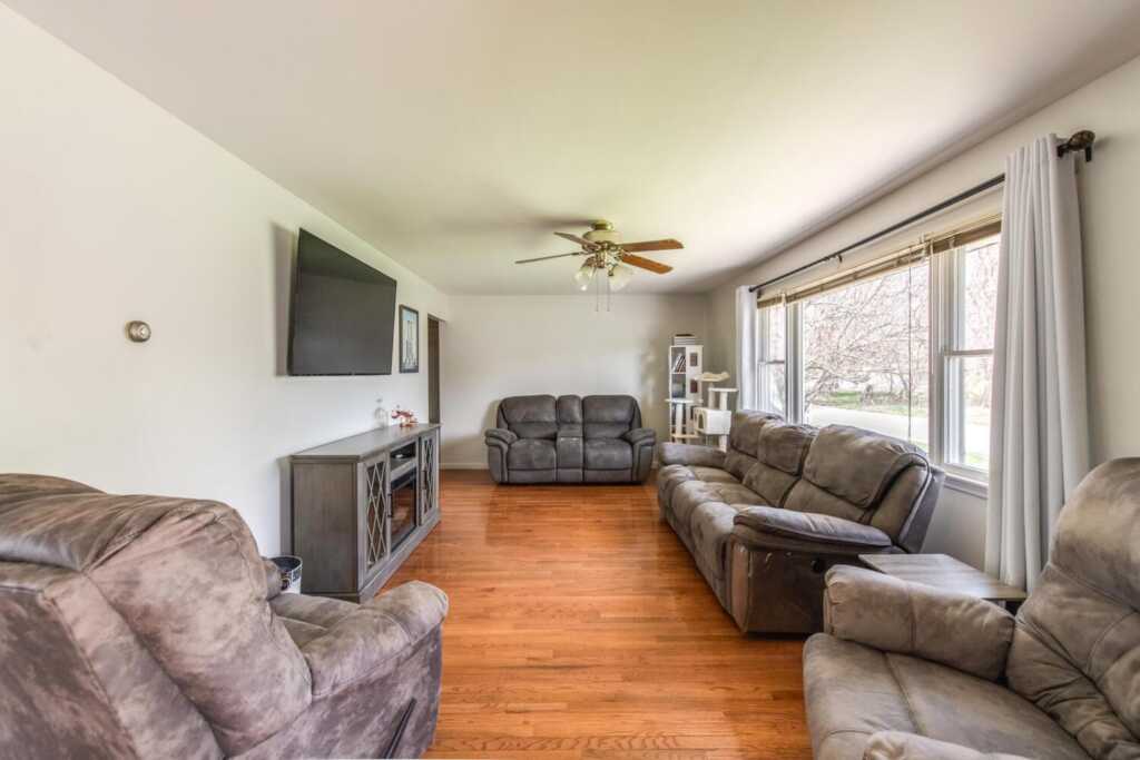 15 Simmons Drive, Saugerties, NY 12477 - Photo 7 of 44