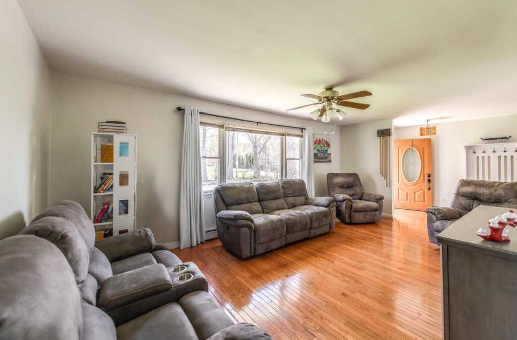 15 Simmons Drive, Saugerties, NY 12477 - Photo 8 of 44