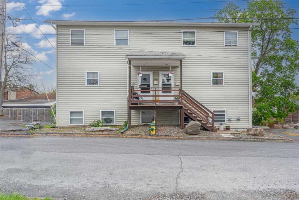 14 Montross Street, Saugerties, NY 12477