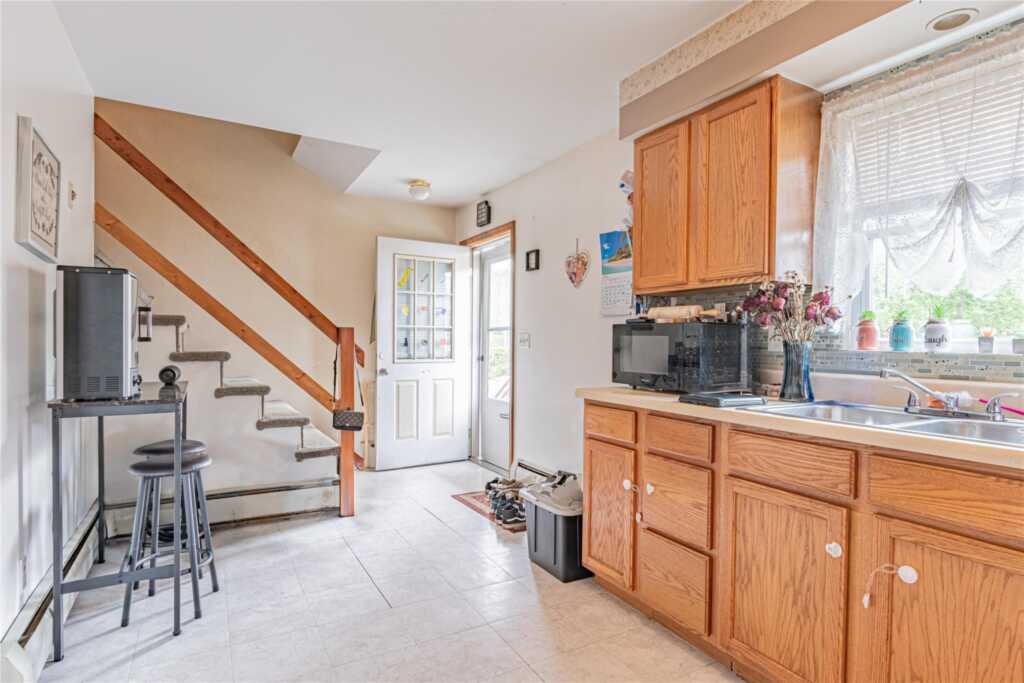 14 Montross Street, Saugerties, NY 12477 - Photo 15 of 27