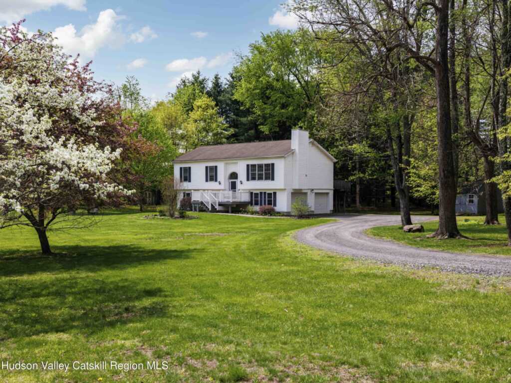 136 Ohioville Road, New Paltz, NY 12561