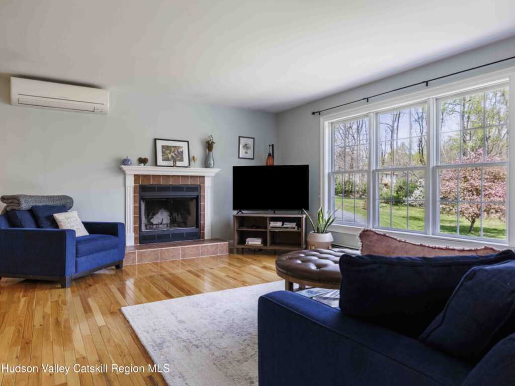 136 Ohioville Road, New Paltz, NY 12561 - Photo 2 of 41