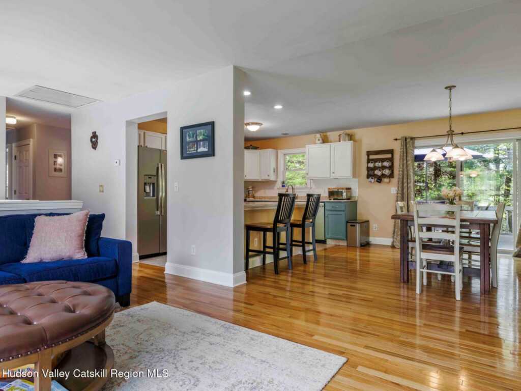 136 Ohioville Road, New Paltz, NY 12561 - Photo 8 of 41