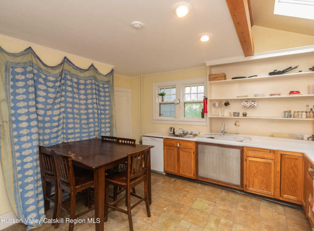 38 Plattekill Avenue Avenue, New Paltz, NY 12561 - Photo 21 of 28