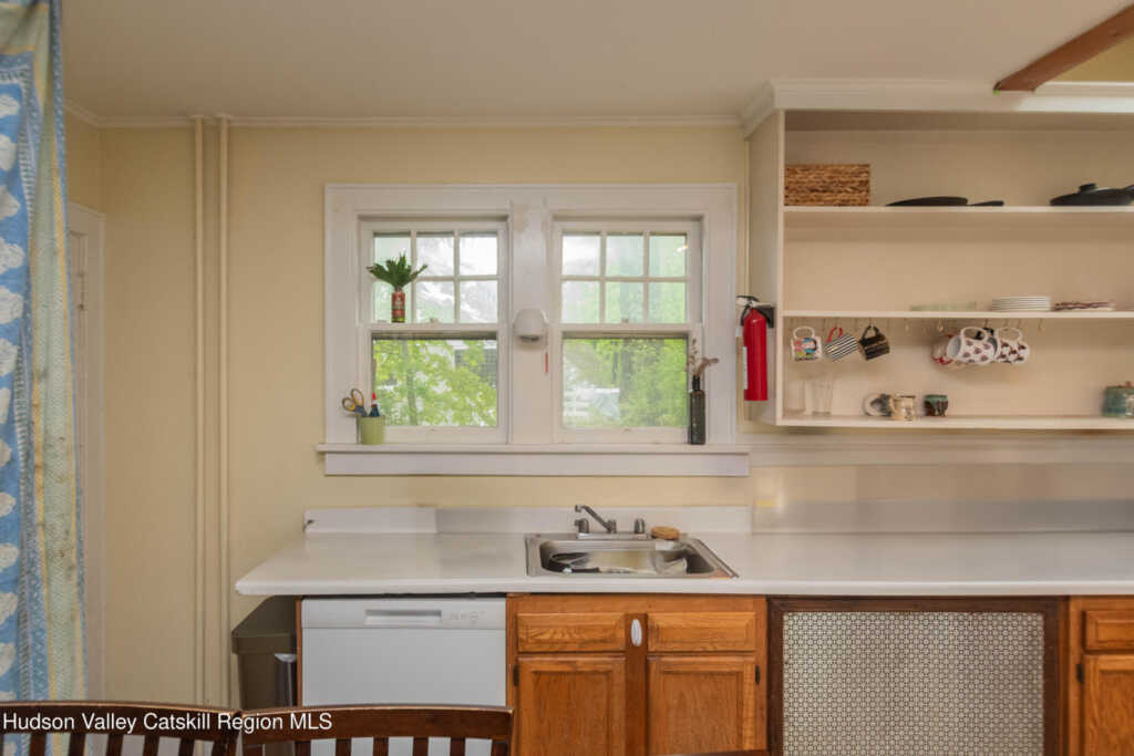 38 Plattekill Avenue Avenue, New Paltz, NY 12561 - Photo 24 of 28