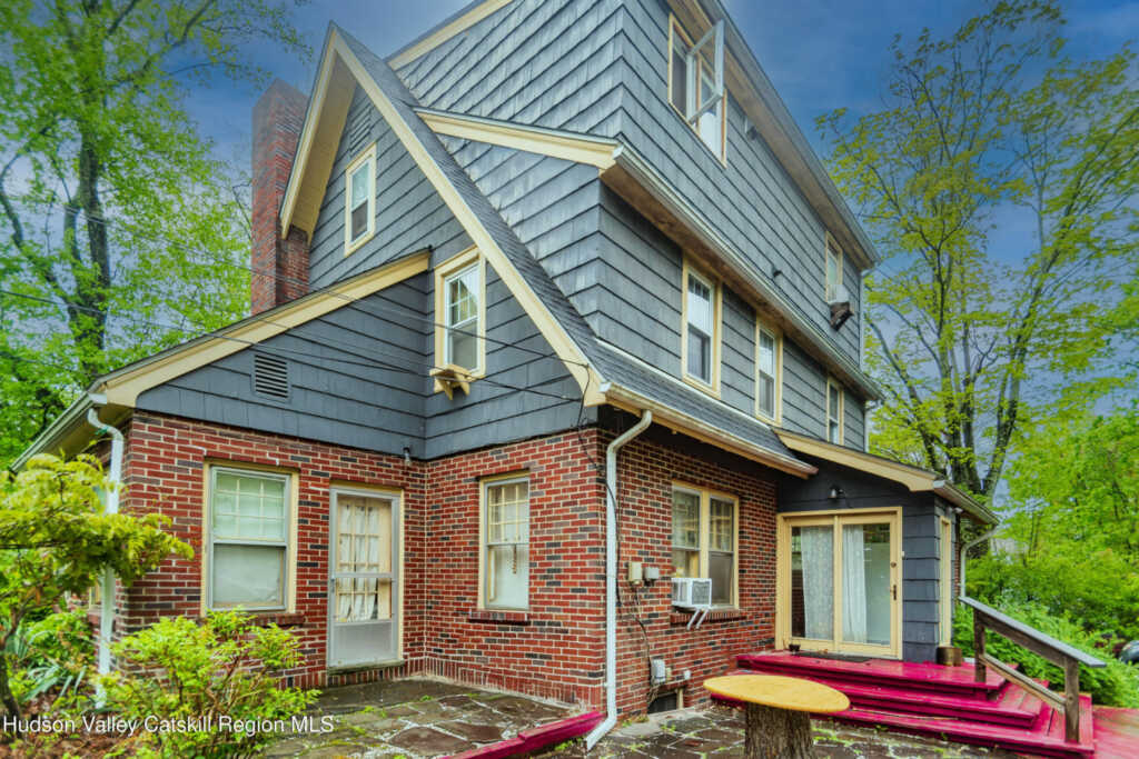 38 Plattekill Avenue Avenue, New Paltz, NY 12561 - Photo 8 of 28