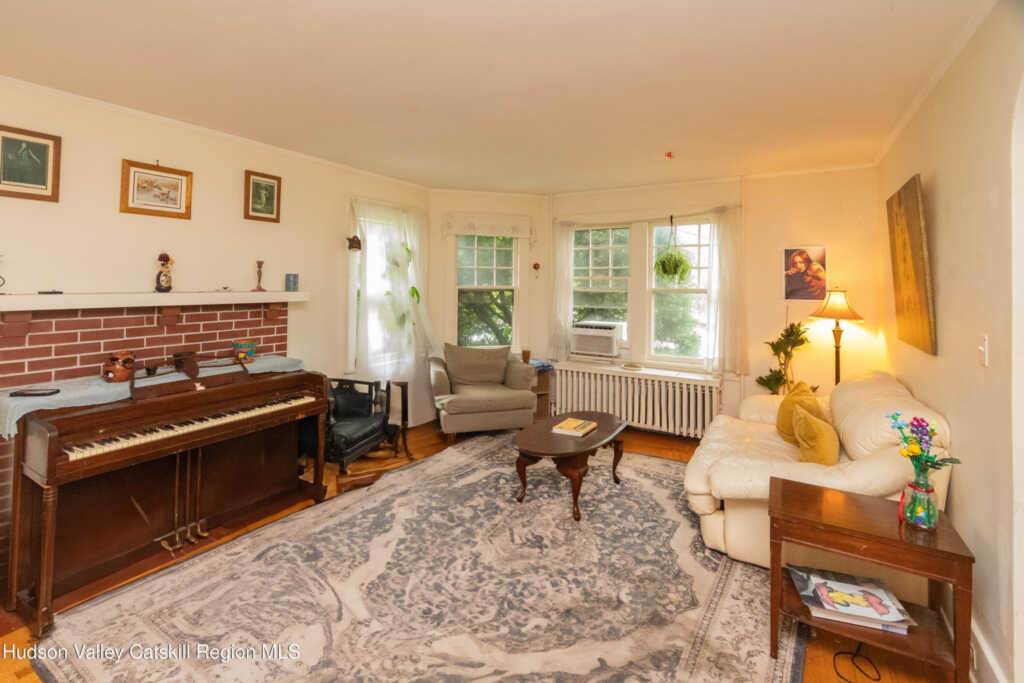 38 Plattekill Avenue Avenue, New Paltz, NY 12561 - Photo 9 of 28