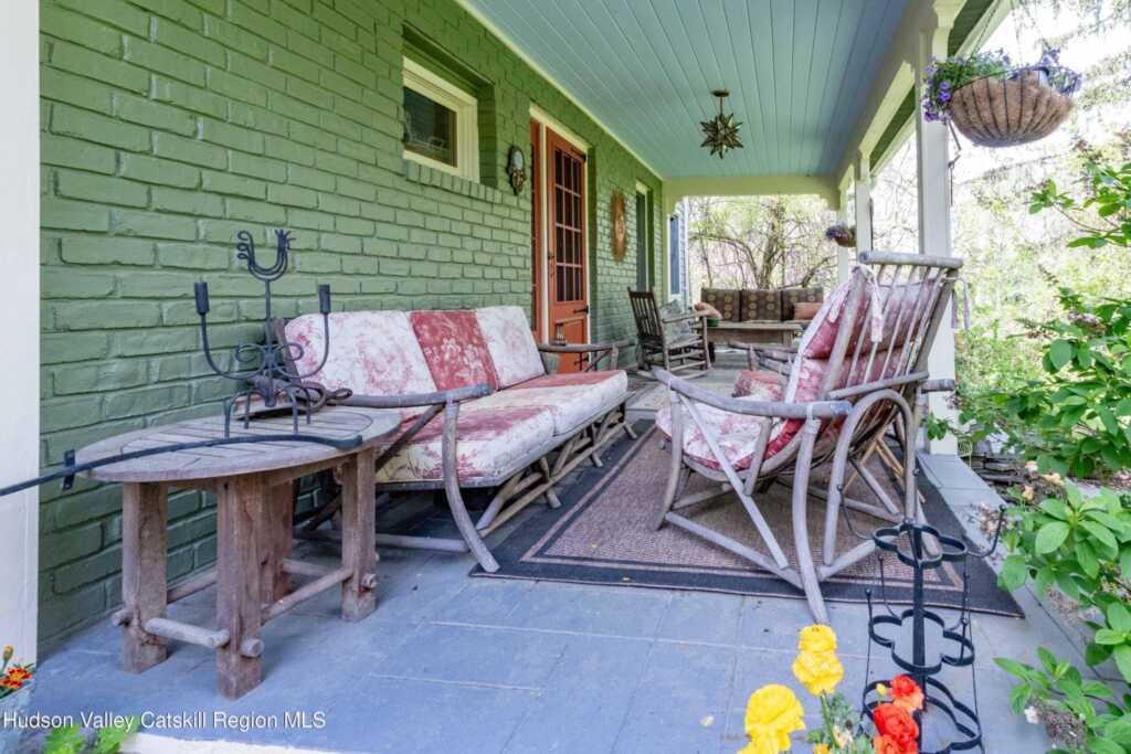 40 Hanzl Lane, Saugerties, NY 12477 - Photo 3 of 39