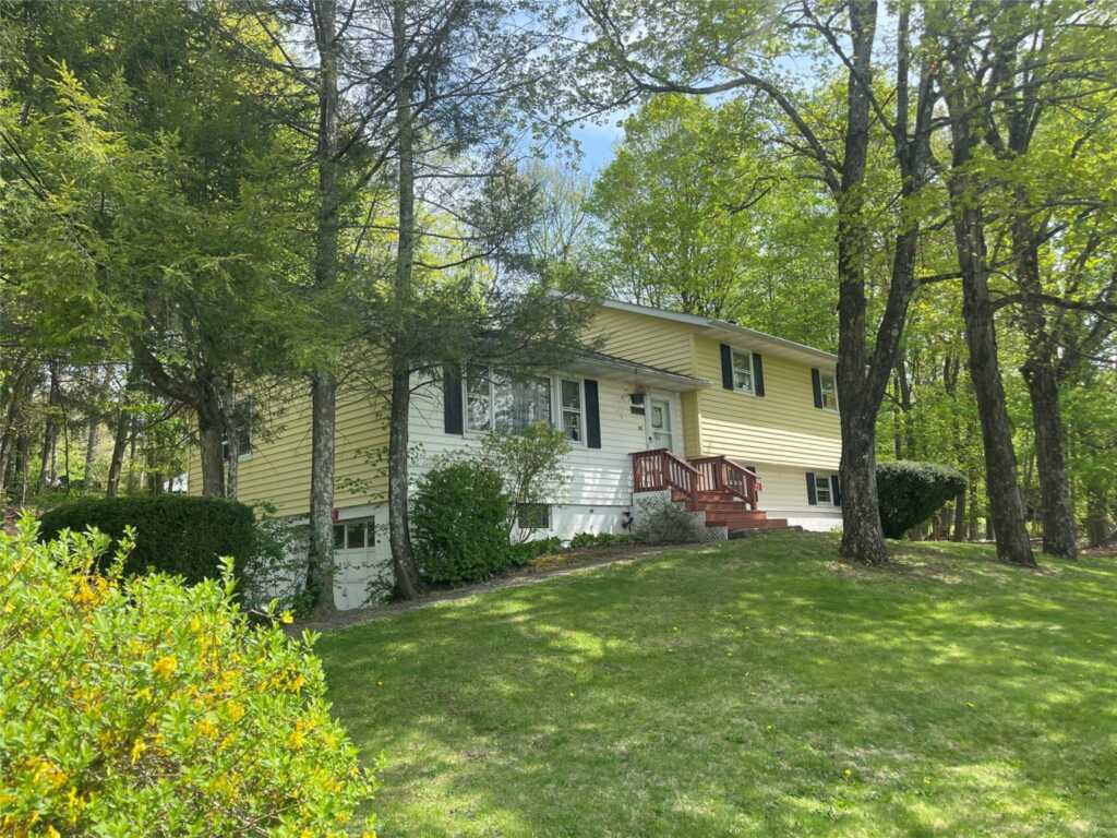 22 Prospect Street, Rhinebeck, NY 12580 - Photo 4 of 8